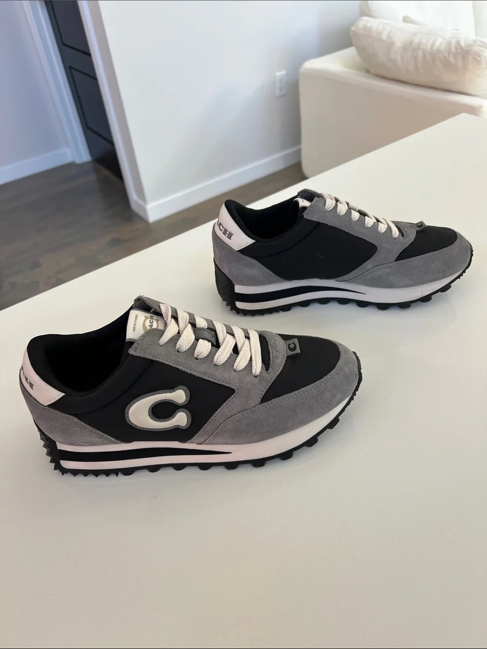 Coach runner lace up sneakers black and chalk gray cream C logo size 6.5